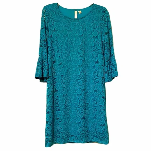 benni yana lace mini dress Benni Black Yana Lace Mini Dress main image 0